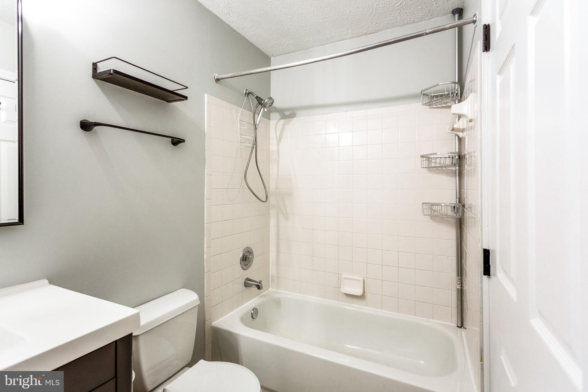 BRIGHTFIELD - Residential Lease