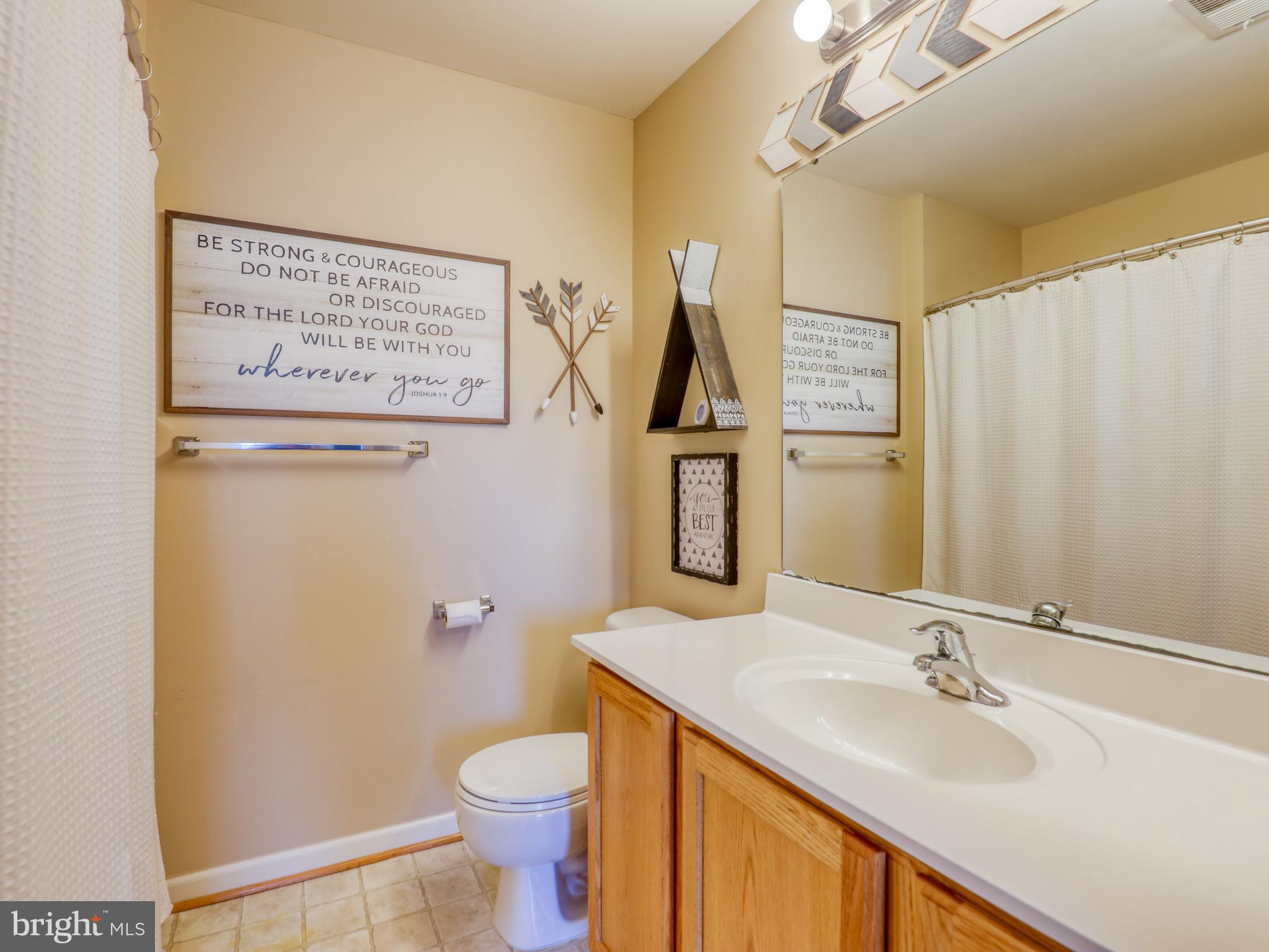 LAKELAND PLACE - Residential