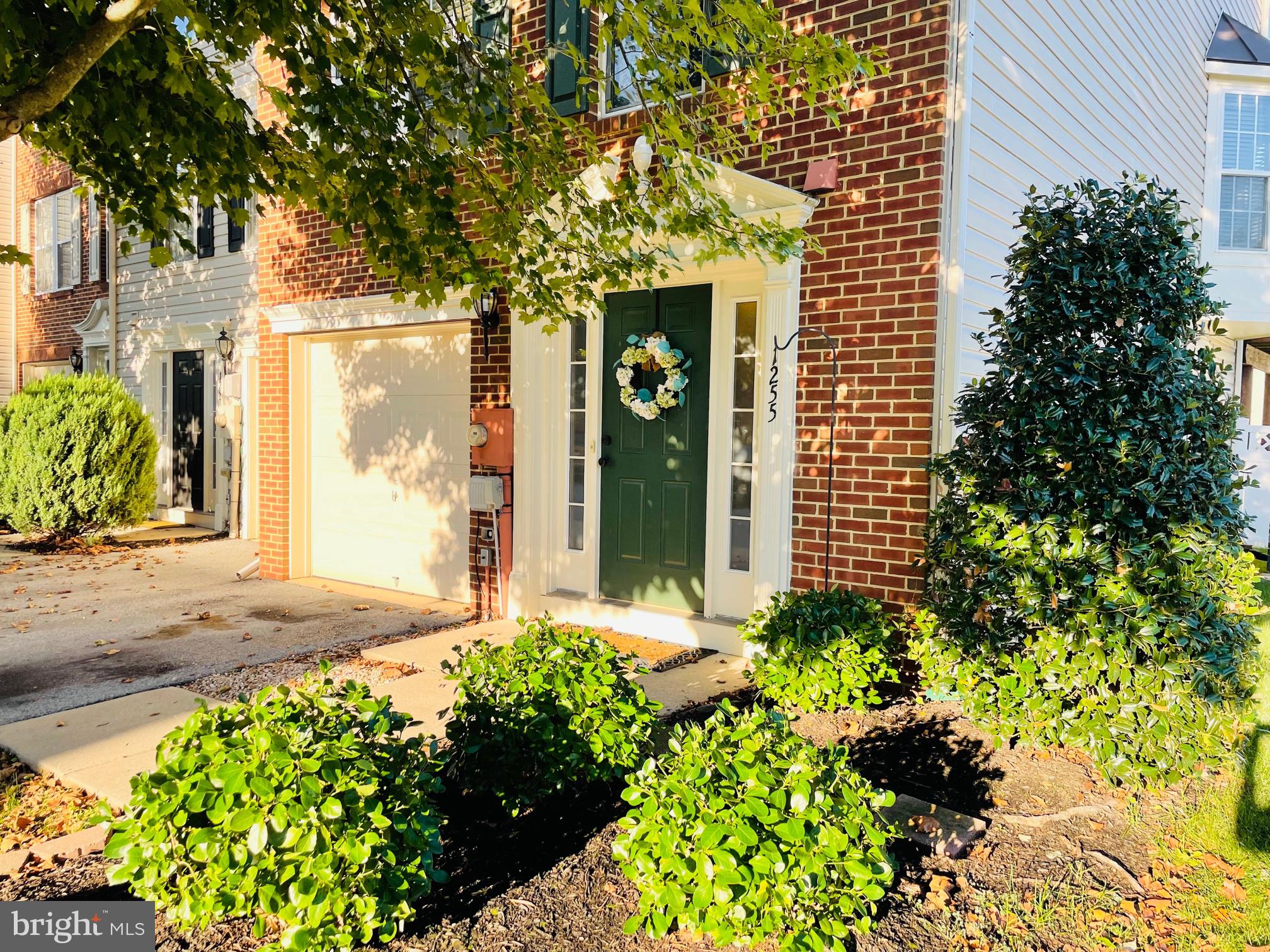 LAKELAND PLACE - Residential