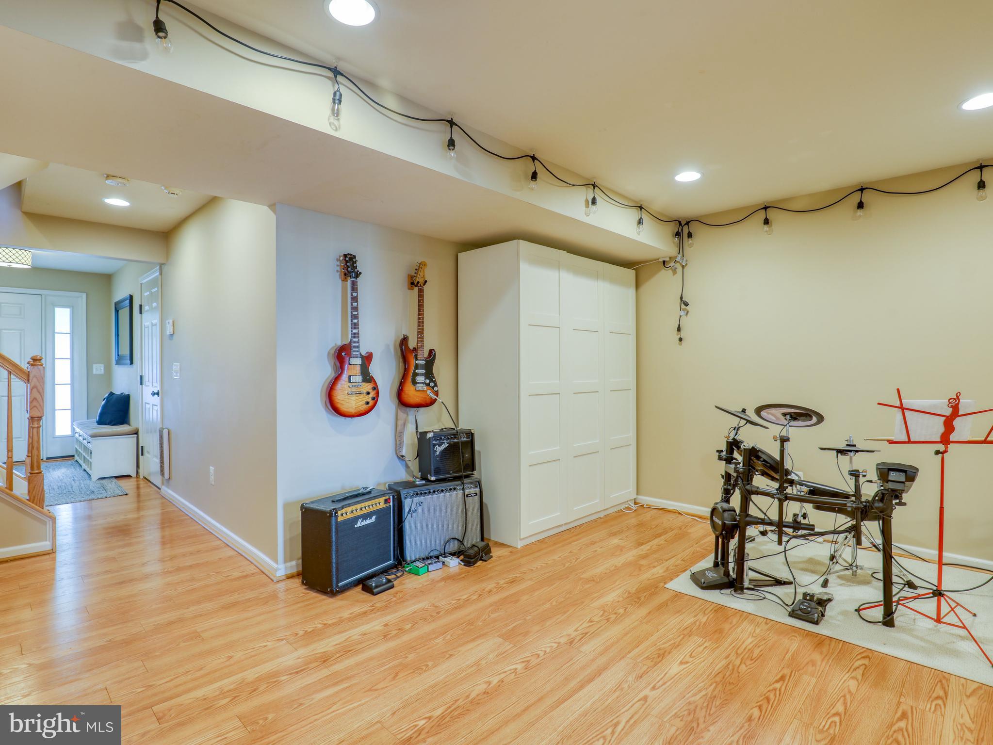 LAKELAND PLACE - Residential