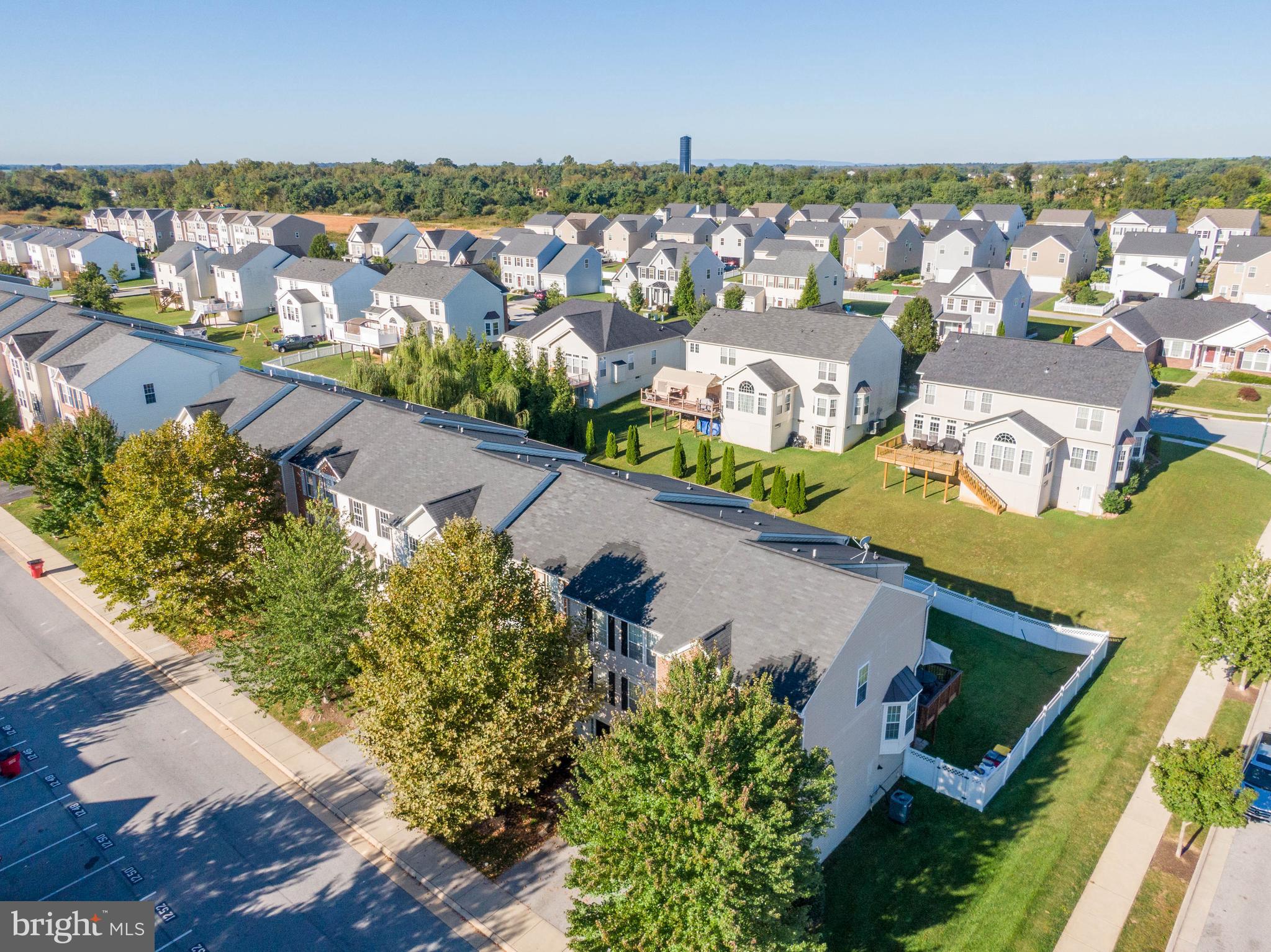 LAKELAND PLACE - Residential