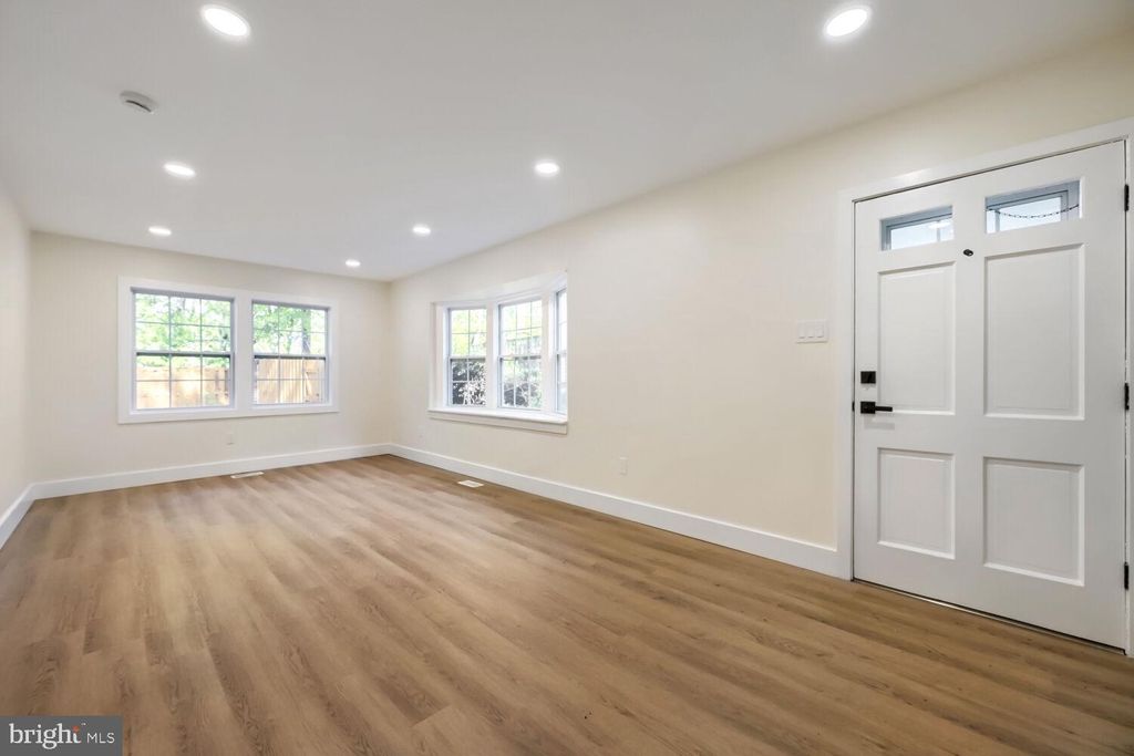 Photo of 5501 Woodenhawk Circle, COLUMBIA, MD 21044 (MLS # MDHW2067730)