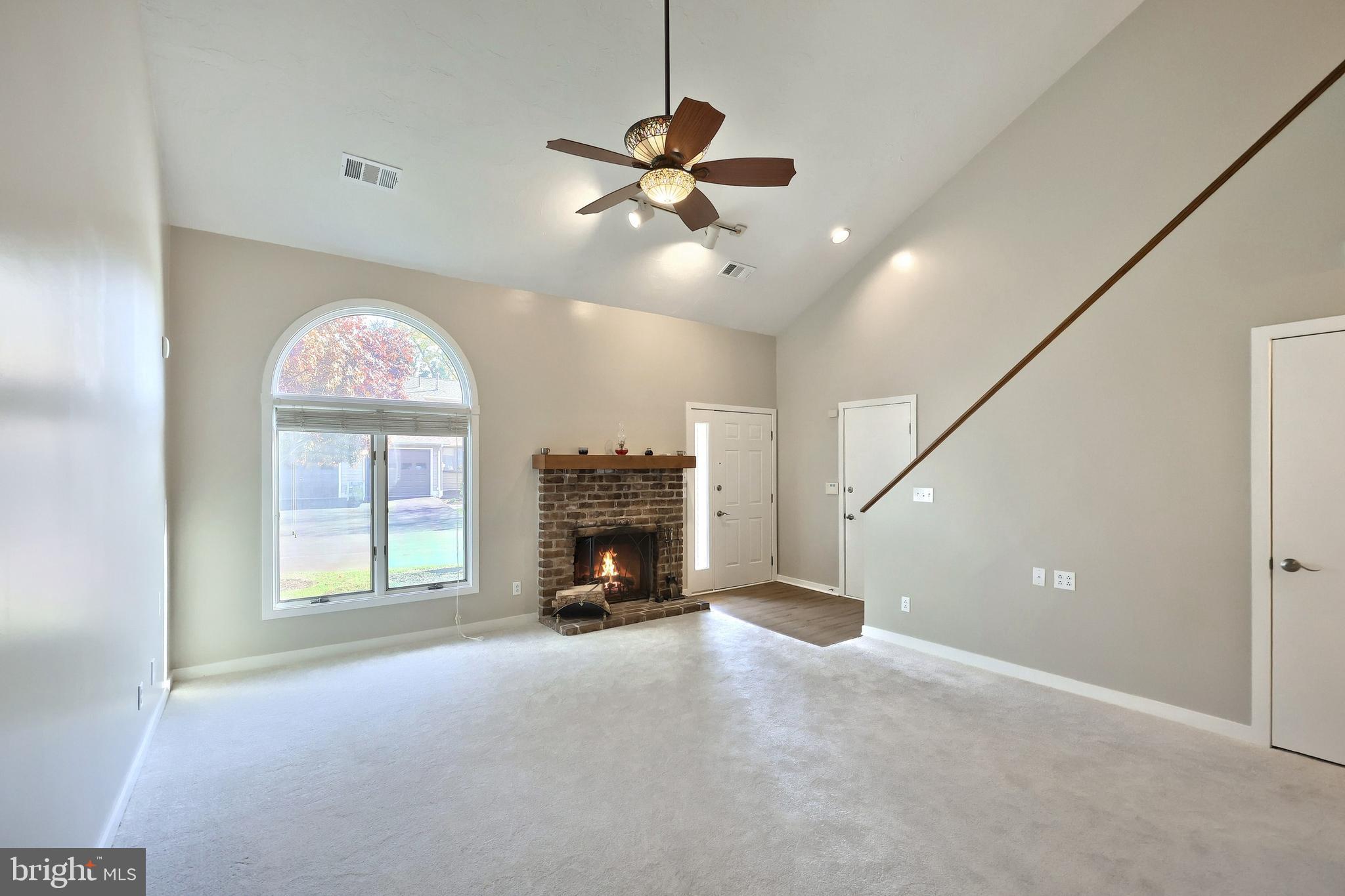 DEERFIELD CONDOS - Residential