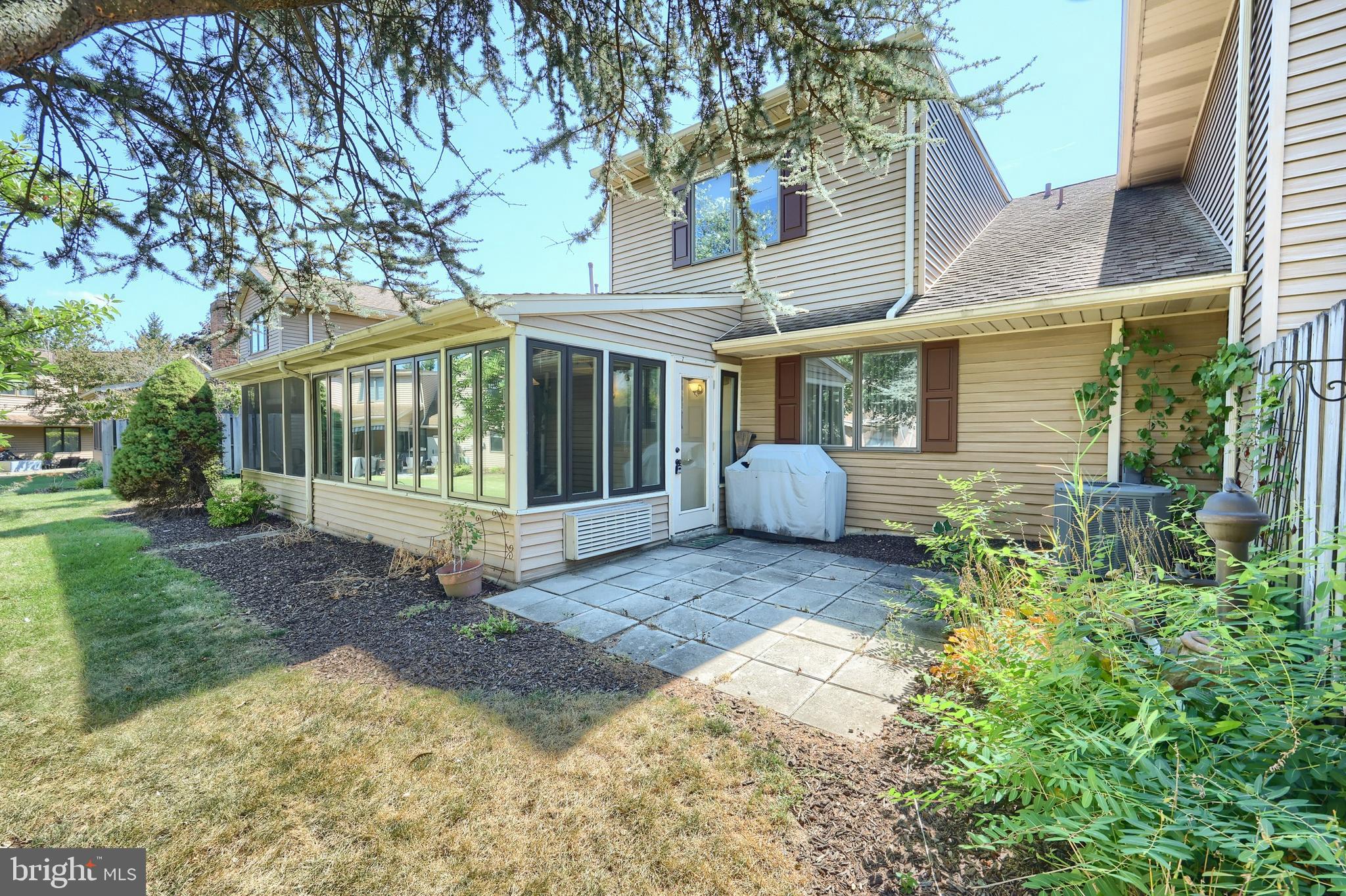 DEERFIELD CONDOS - Residential