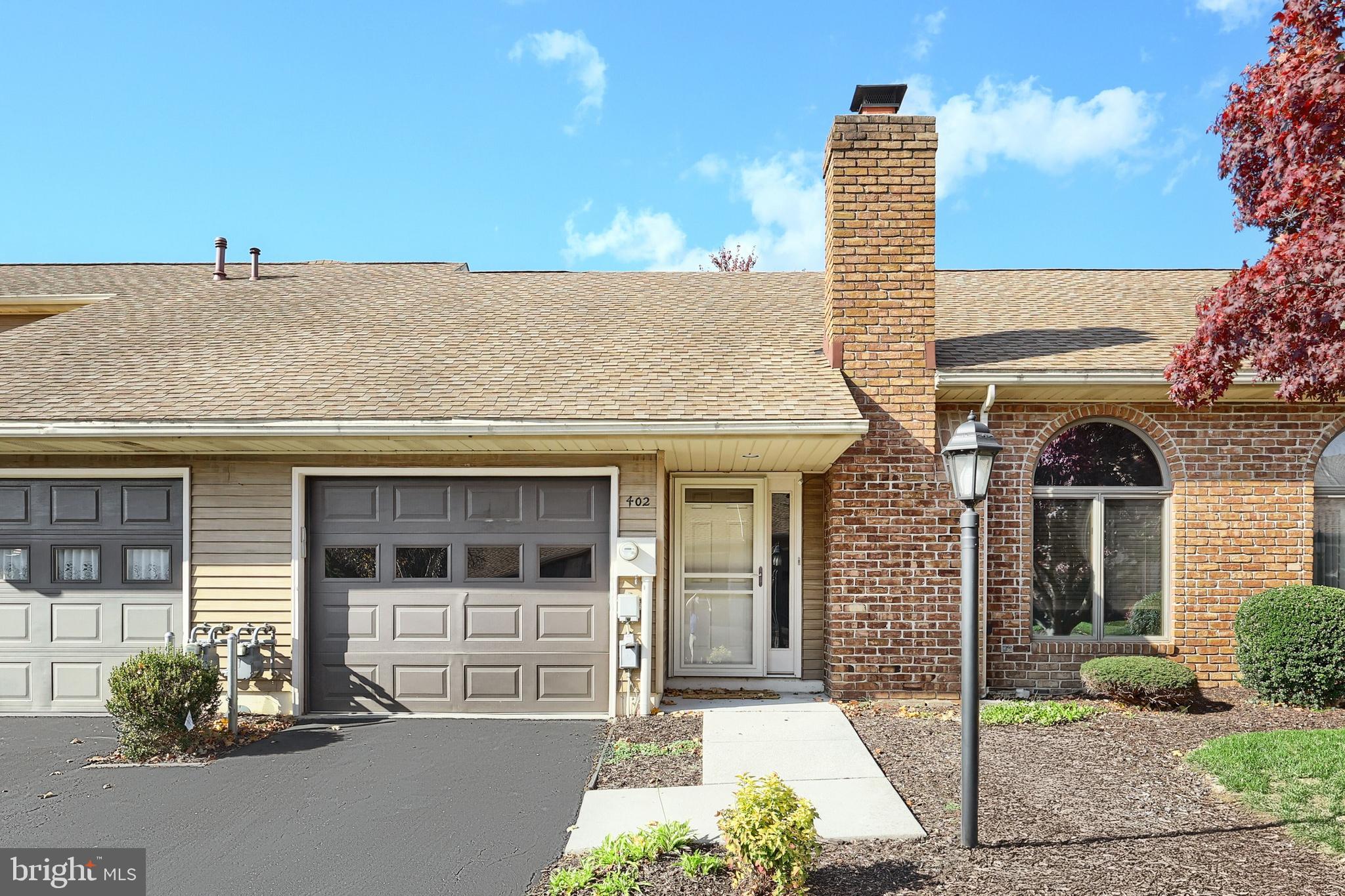 DEERFIELD CONDOS - Residential