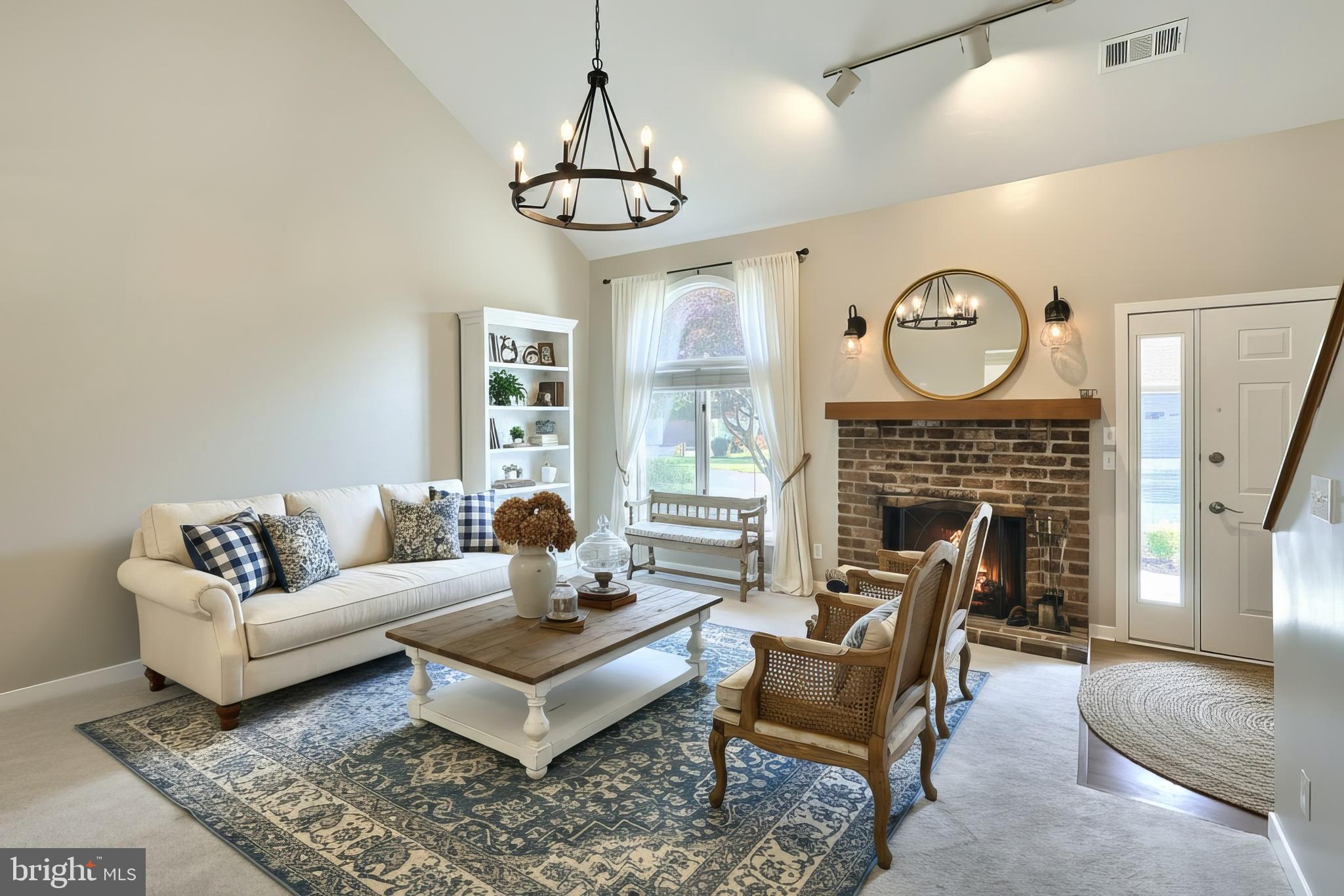 DEERFIELD CONDOS - Residential