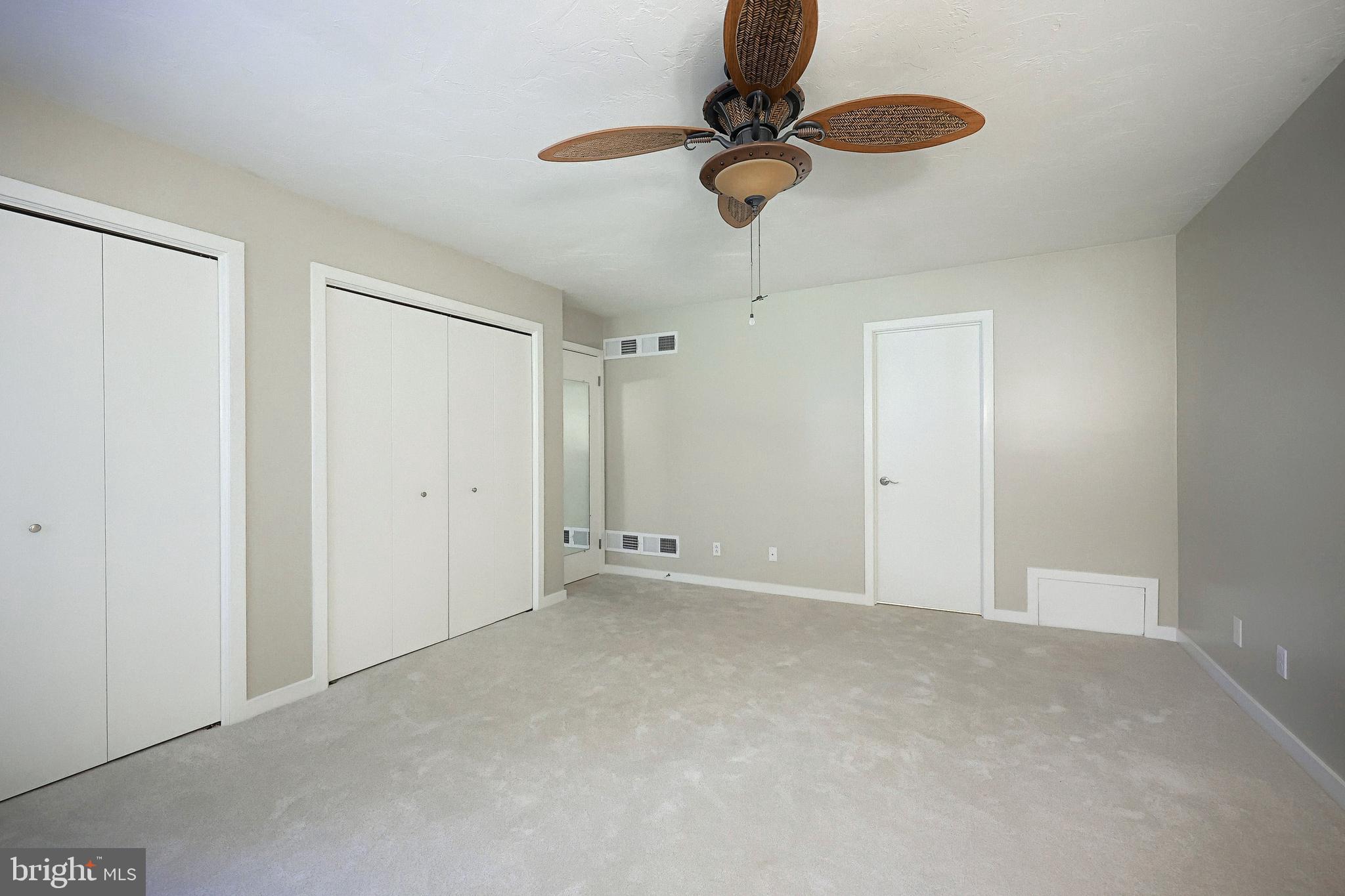 DEERFIELD CONDOS - Residential