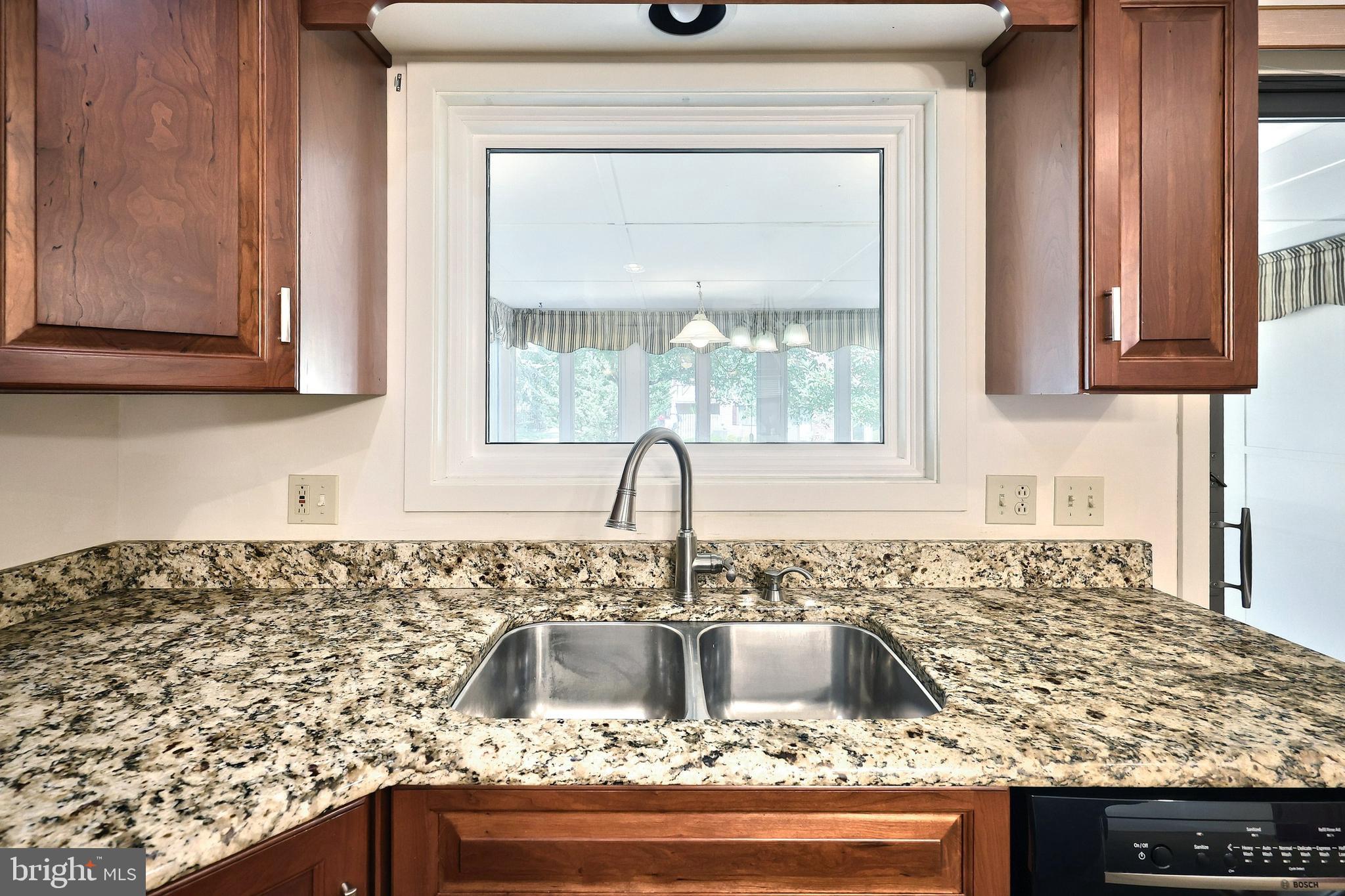 DEERFIELD CONDOS - Residential