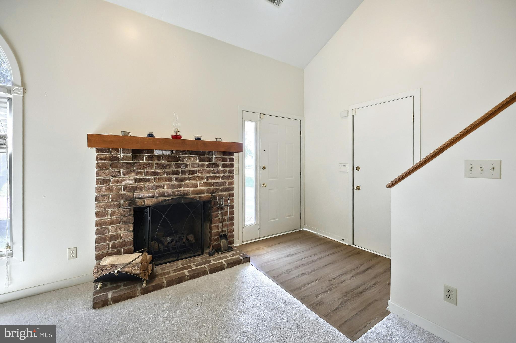 DEERFIELD CONDOS - Residential