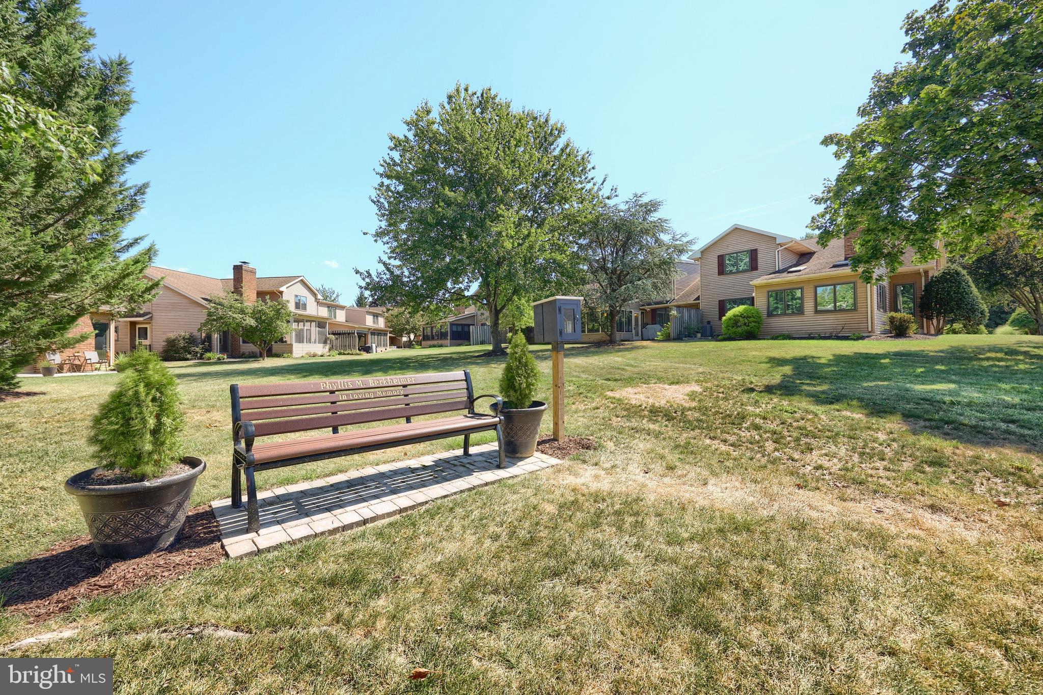 DEERFIELD CONDOS - Residential