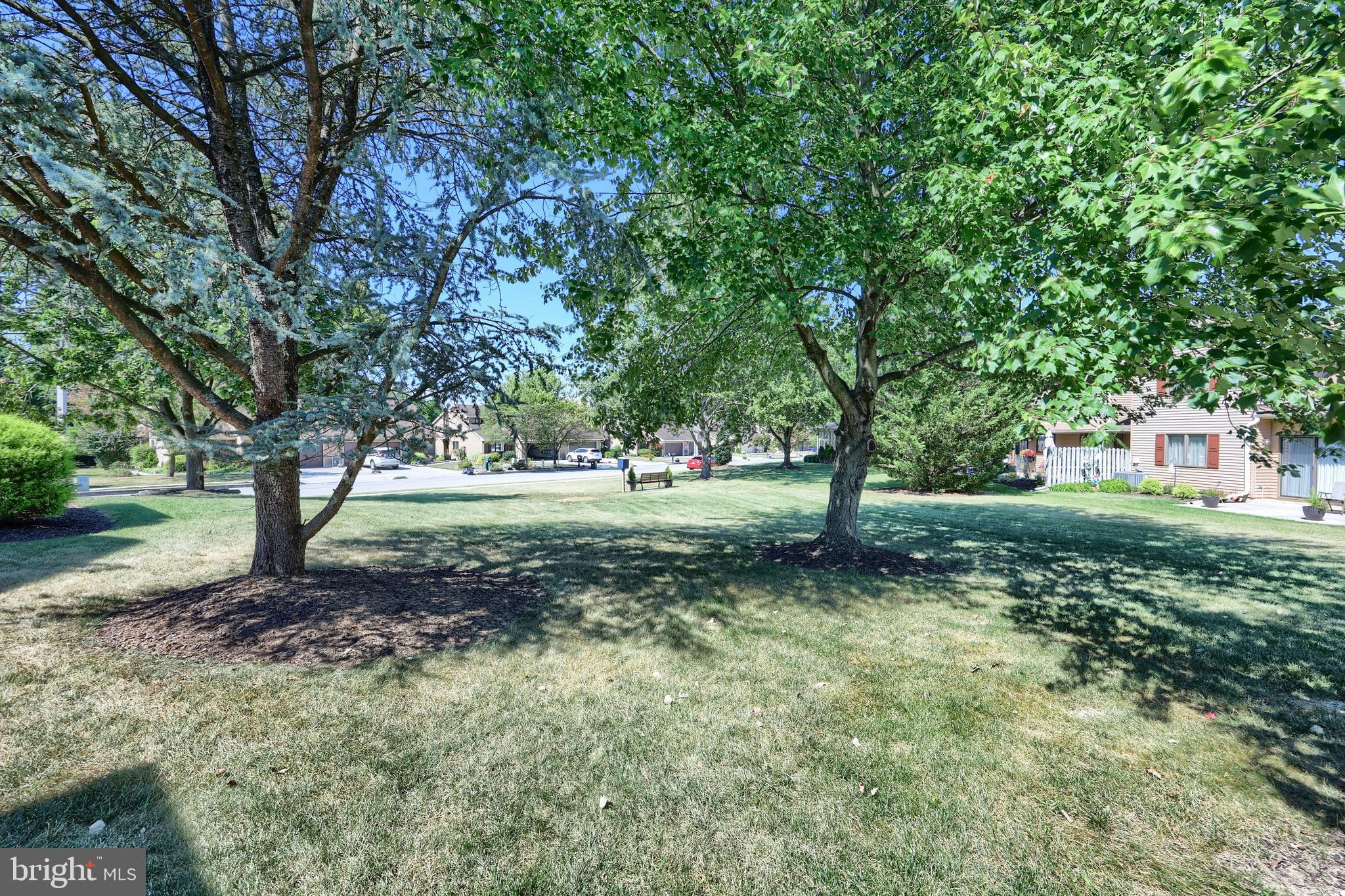 DEERFIELD CONDOS - Residential