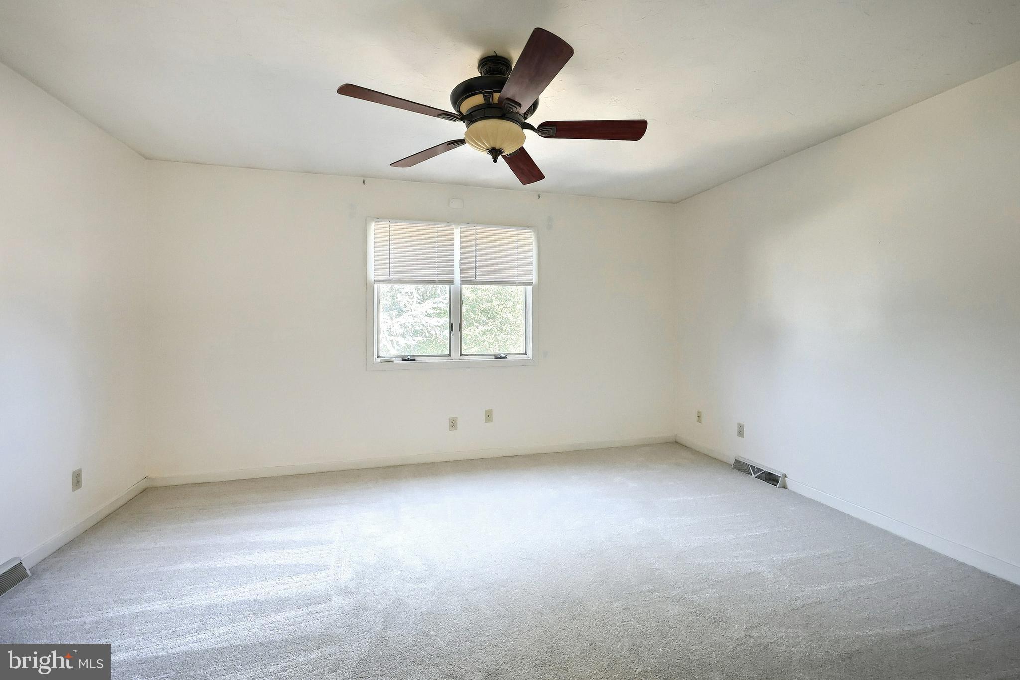 DEERFIELD CONDOS - Residential