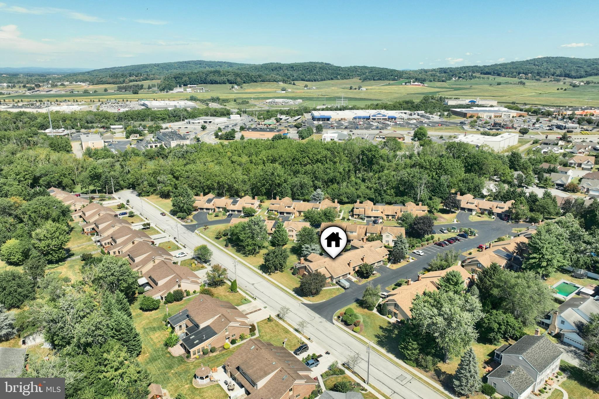 DEERFIELD CONDOS - Residential