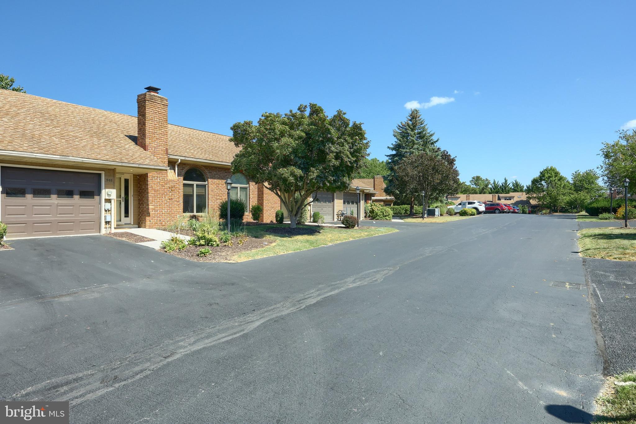 DEERFIELD CONDOS - Residential