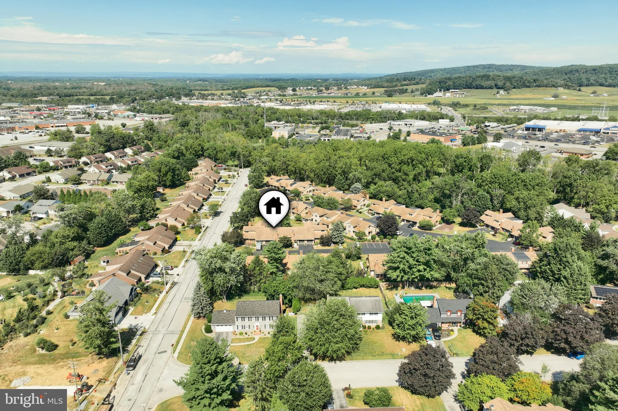 DEERFIELD CONDOS - Residential