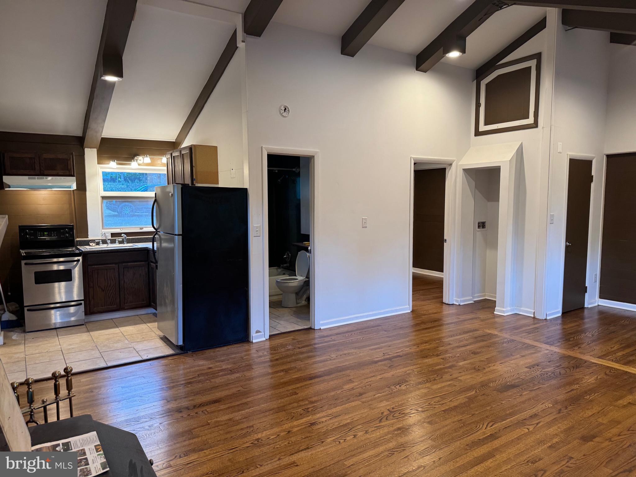 SHEN SHORES - Residential