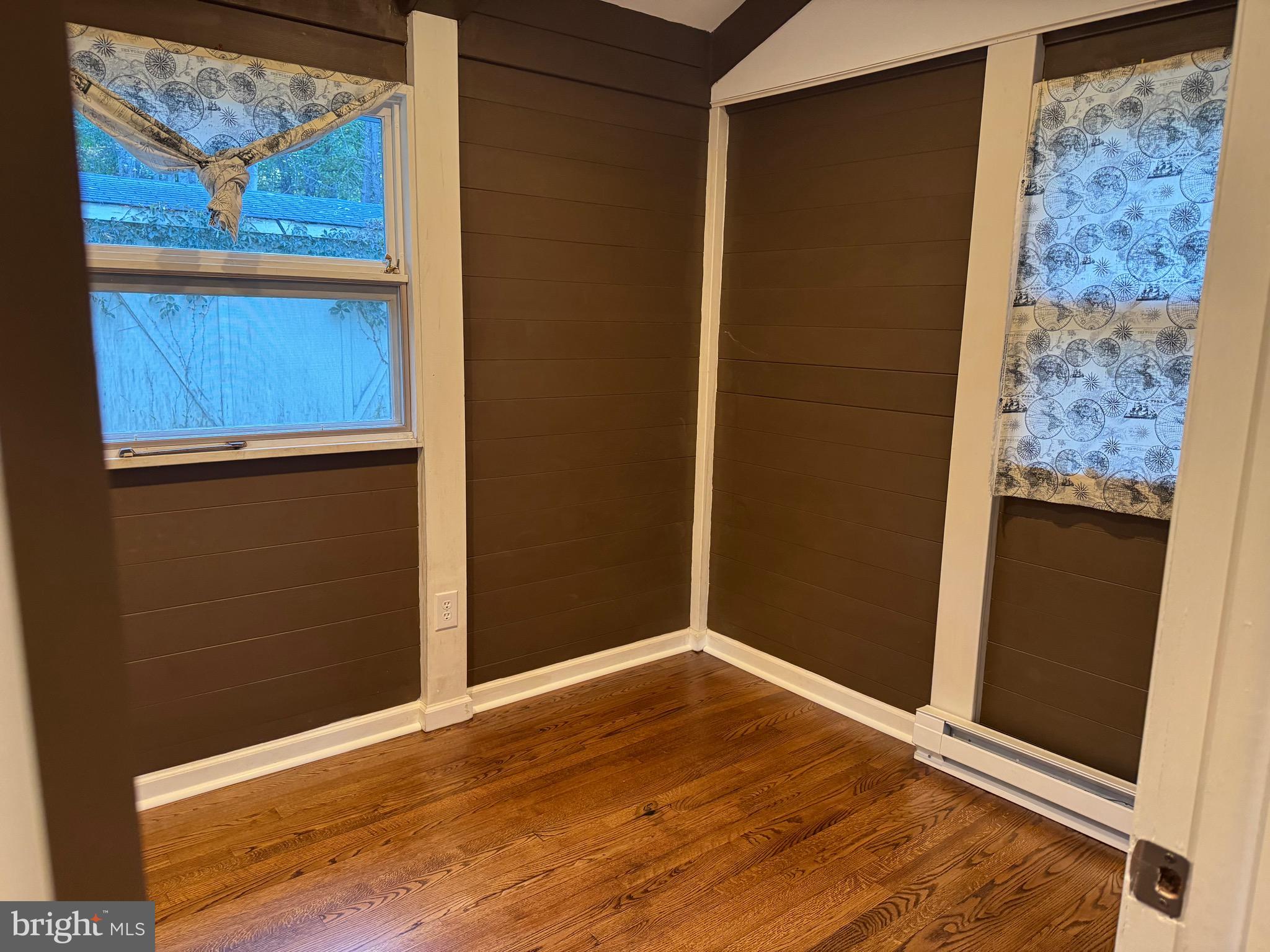 SHEN SHORES - Residential