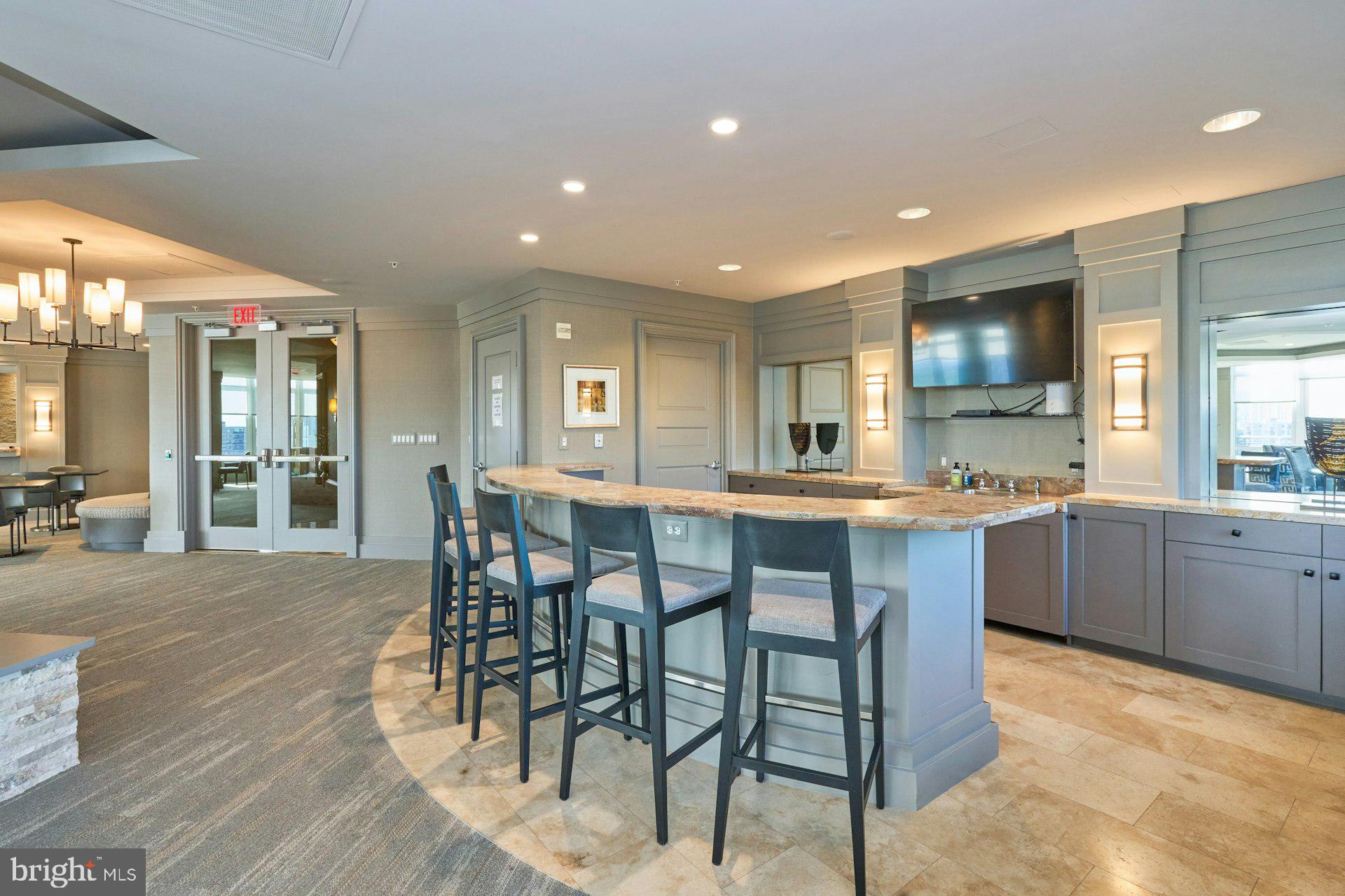 ONE PARK CREST - Residential