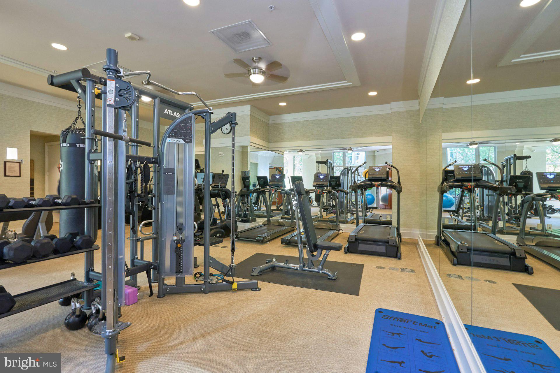 ONE PARK CREST - Residential