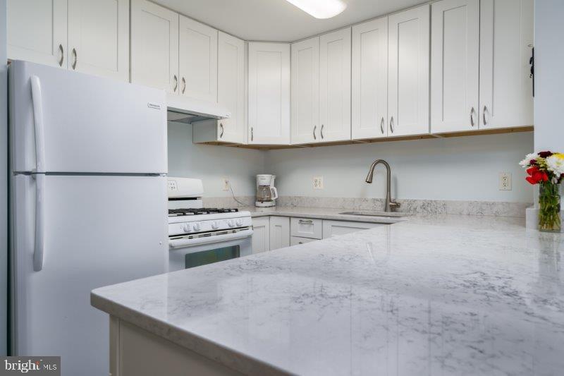 LEESBURG GATEWAY II - Residential Lease