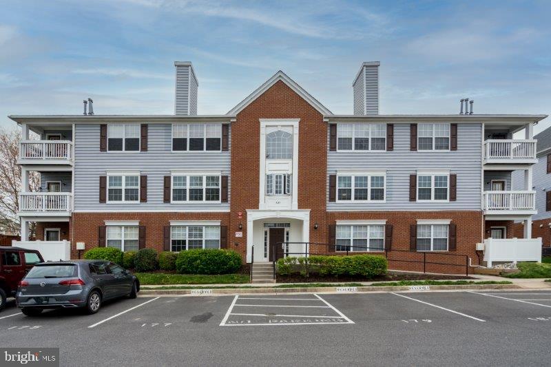 LEESBURG GATEWAY II - Residential Lease