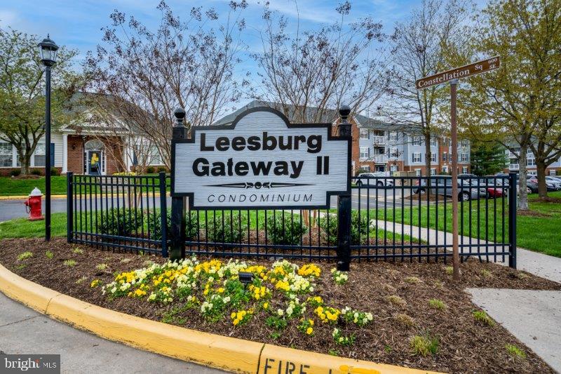 LEESBURG GATEWAY II - Residential Lease