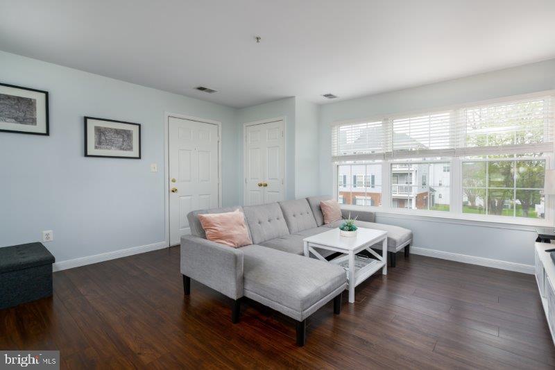 LEESBURG GATEWAY II - Residential Lease