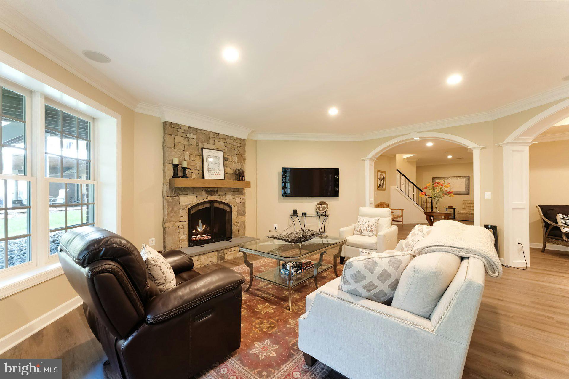 RIVER CREEK - Residential