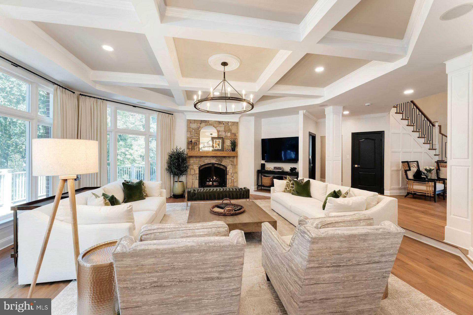 RIVER CREEK - Residential