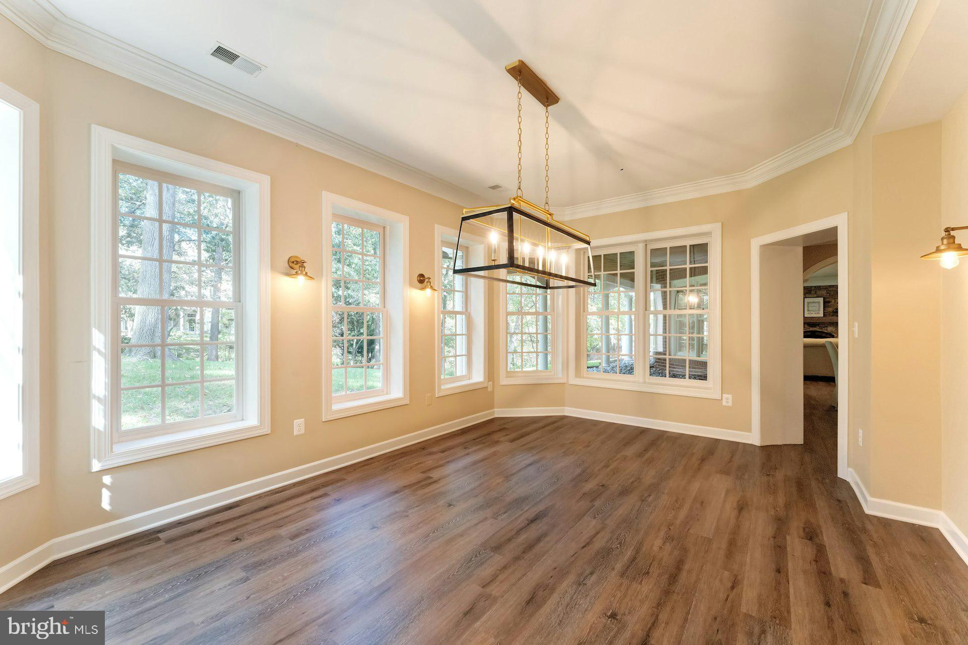 RIVER CREEK - Residential