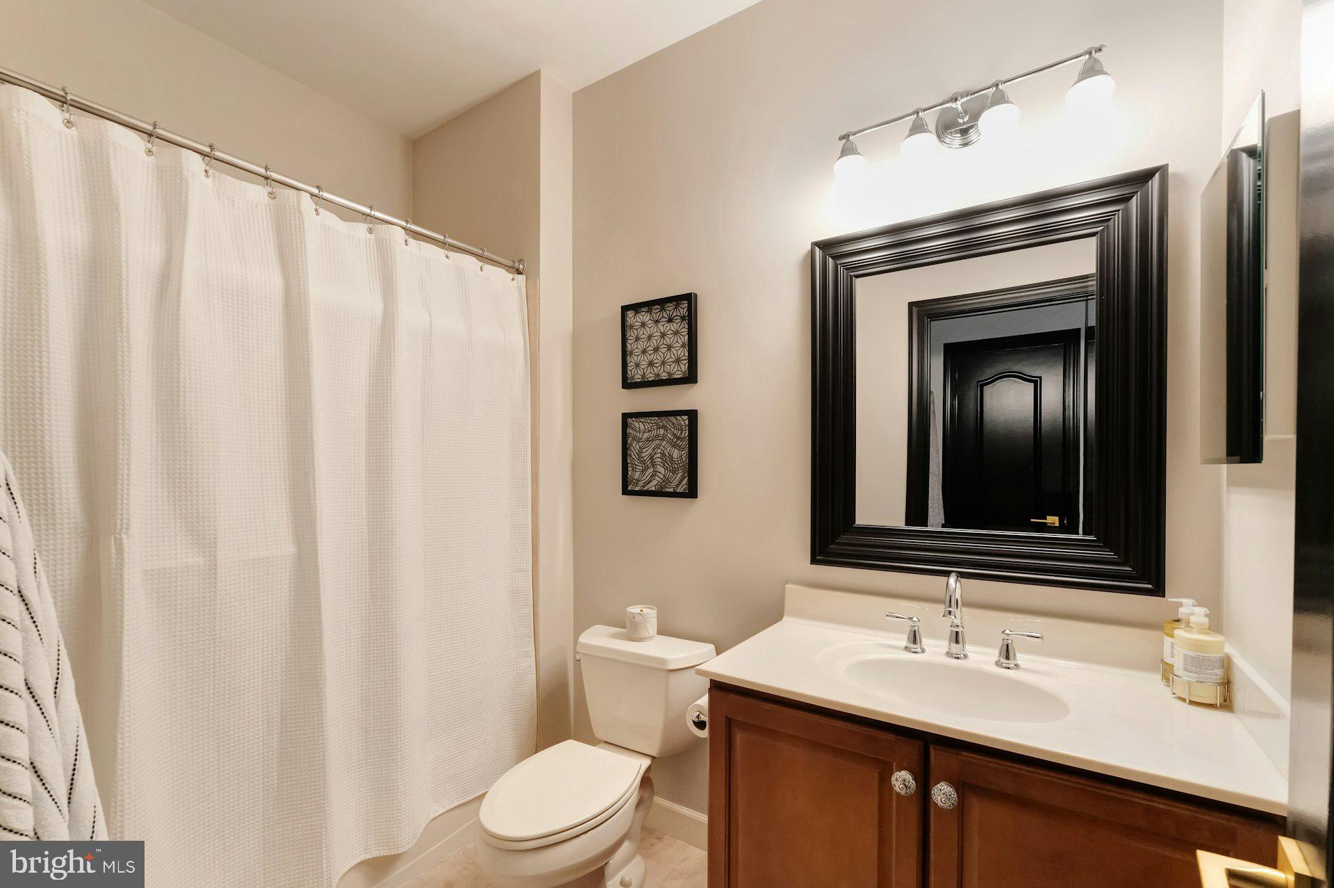 RIVER CREEK - Residential