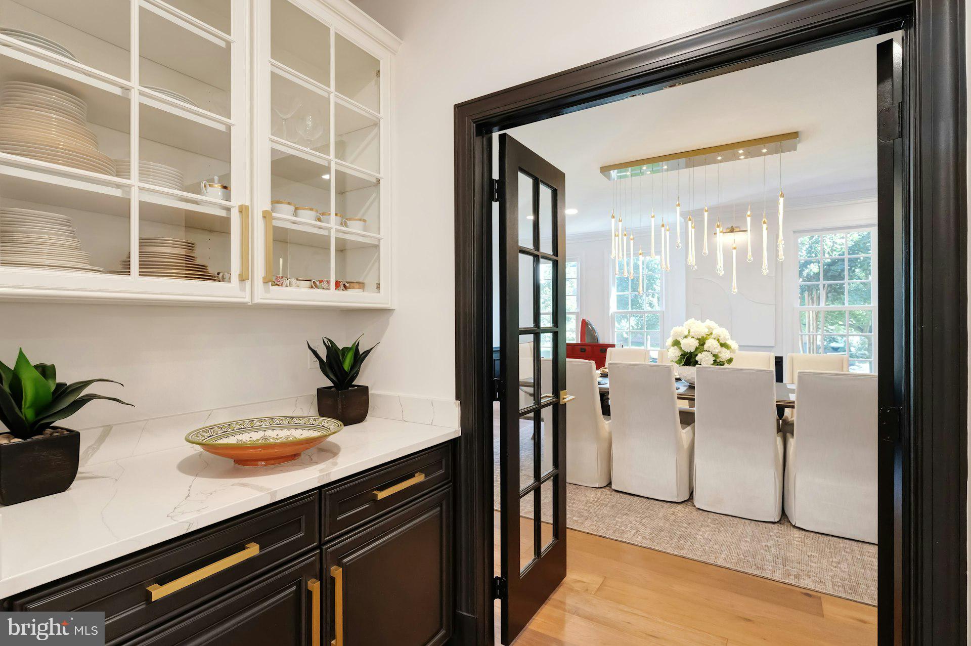 RIVER CREEK - Residential