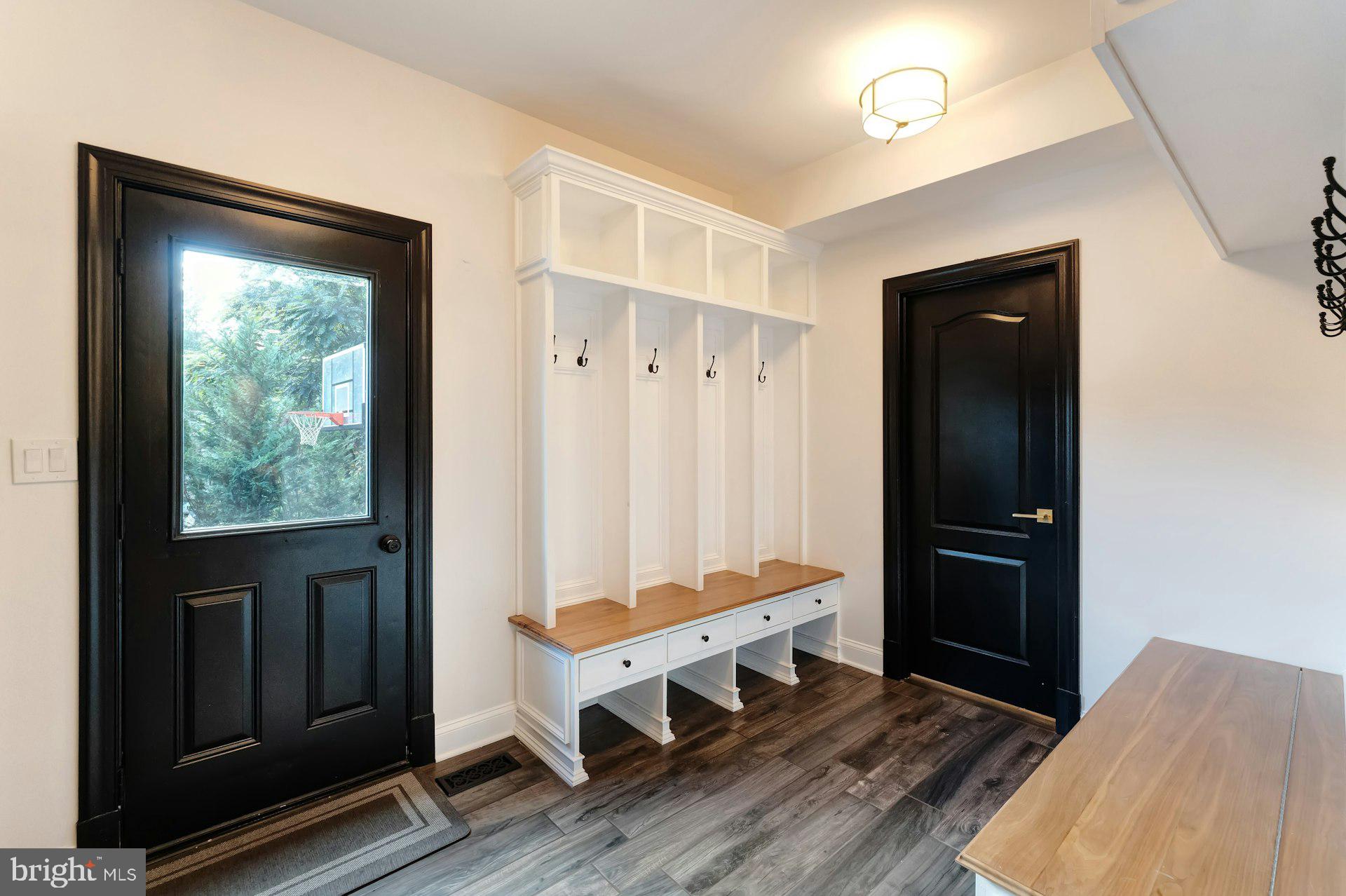 RIVER CREEK - Residential