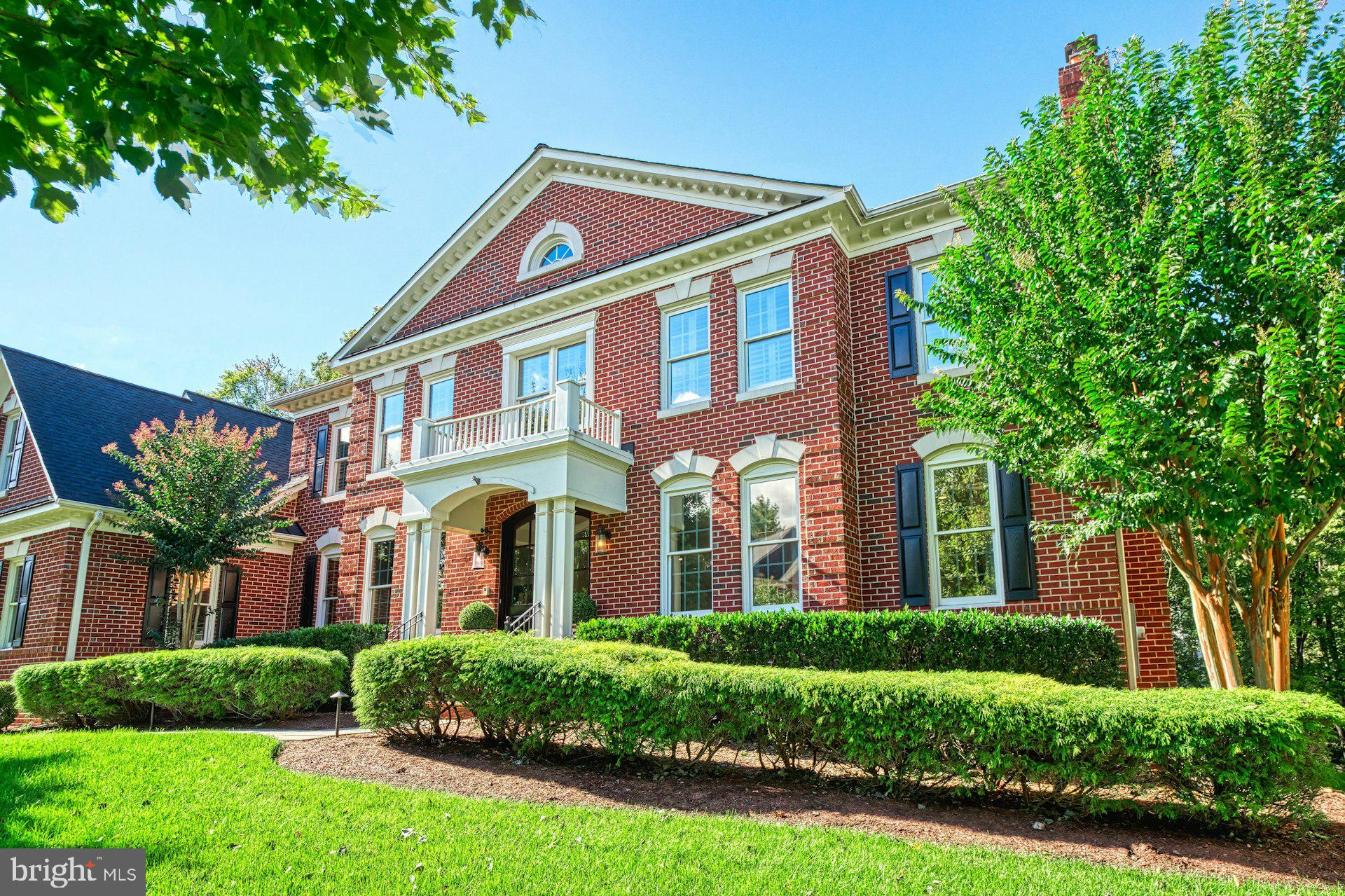 RIVER CREEK - Residential