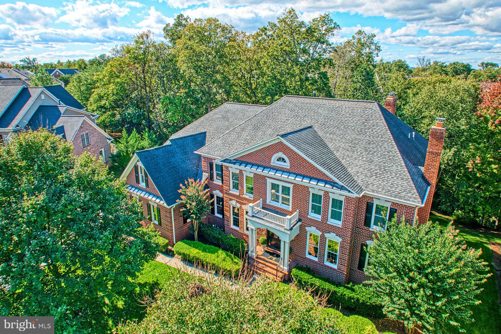 RIVER CREEK - Residential