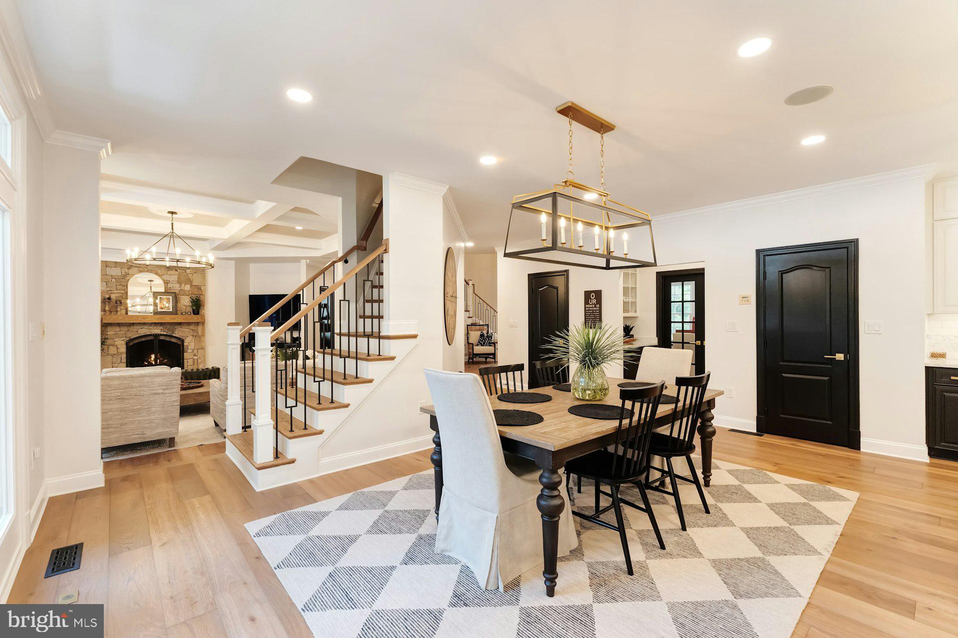 RIVER CREEK - Residential