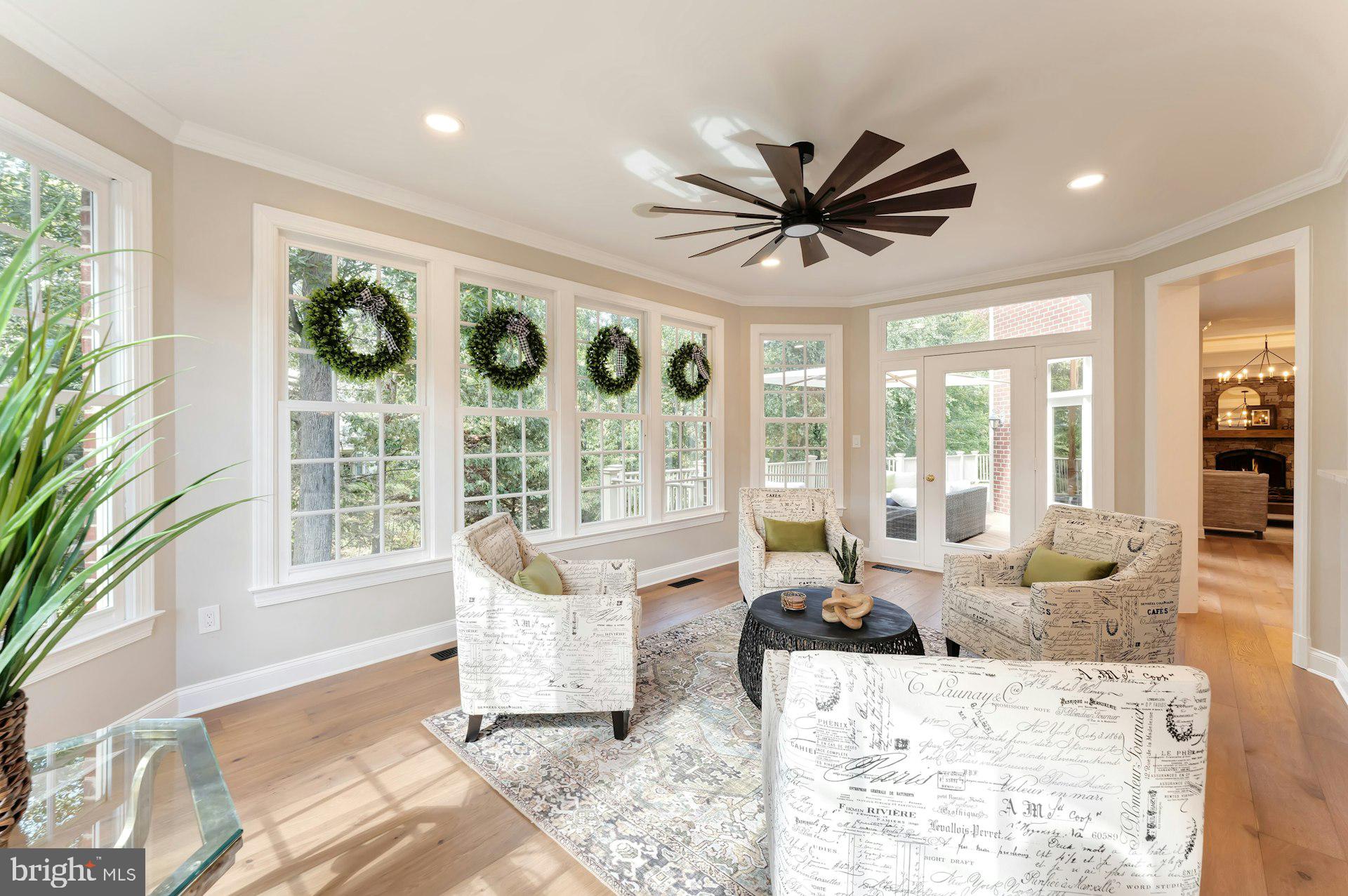 RIVER CREEK - Residential