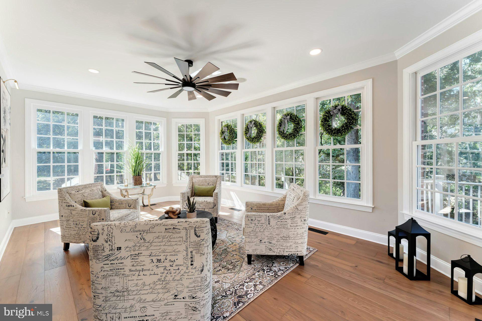 RIVER CREEK - Residential