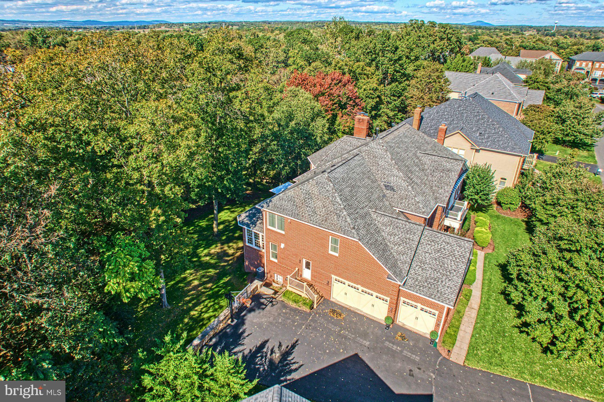 RIVER CREEK - Residential