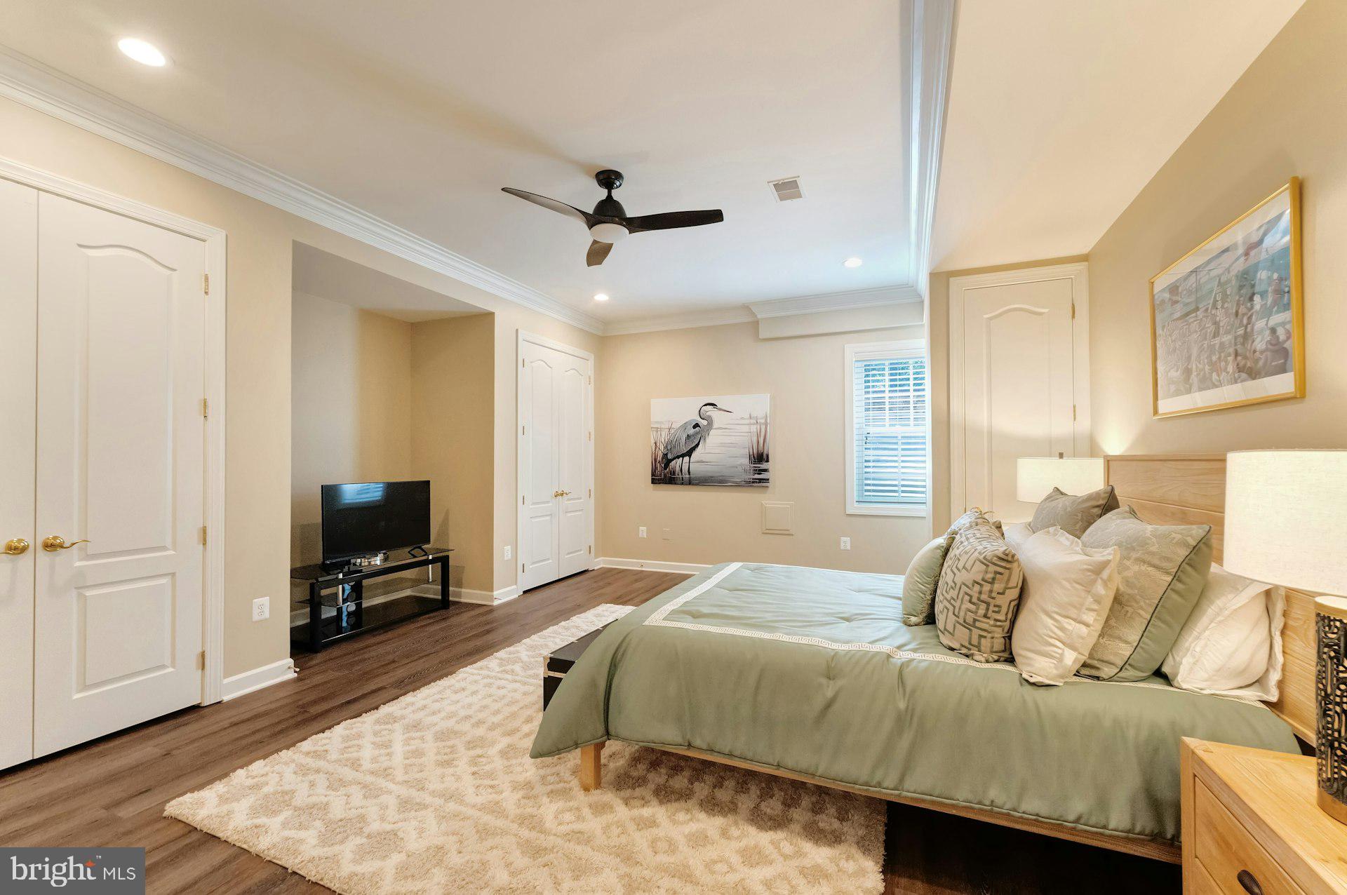 RIVER CREEK - Residential