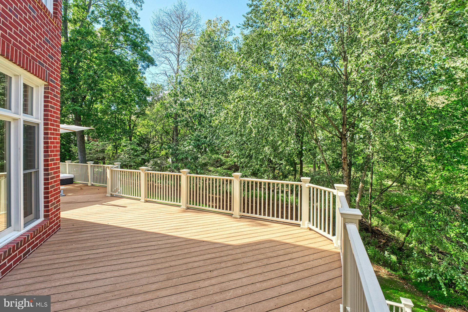 RIVER CREEK - Residential