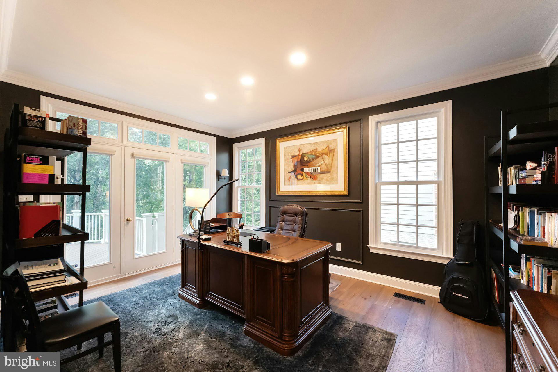 RIVER CREEK - Residential