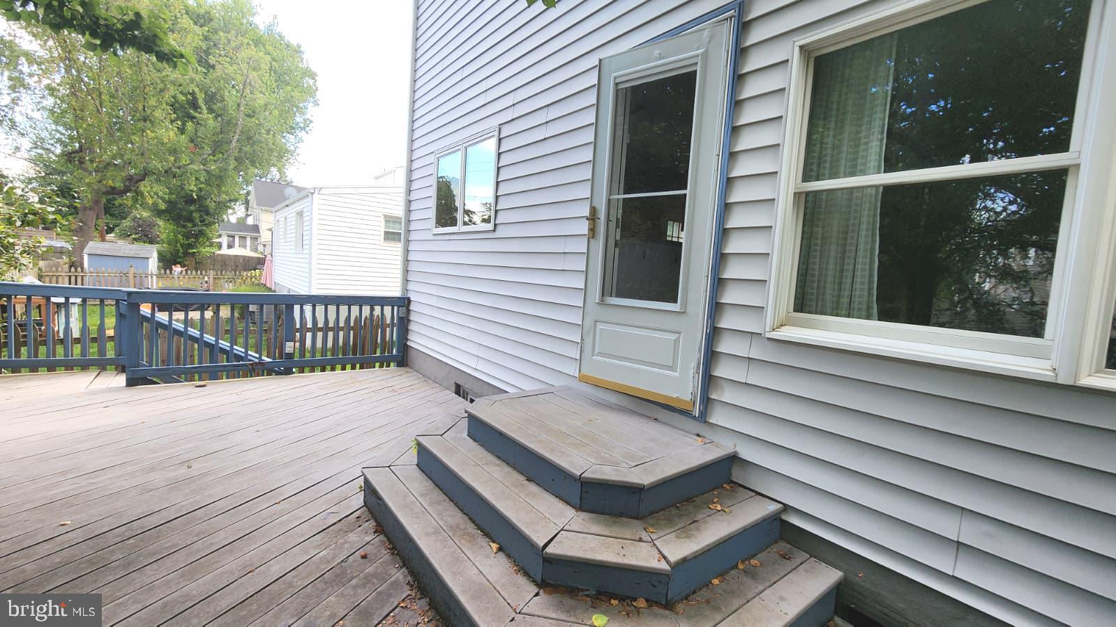 HILLWOOD - Residential Lease