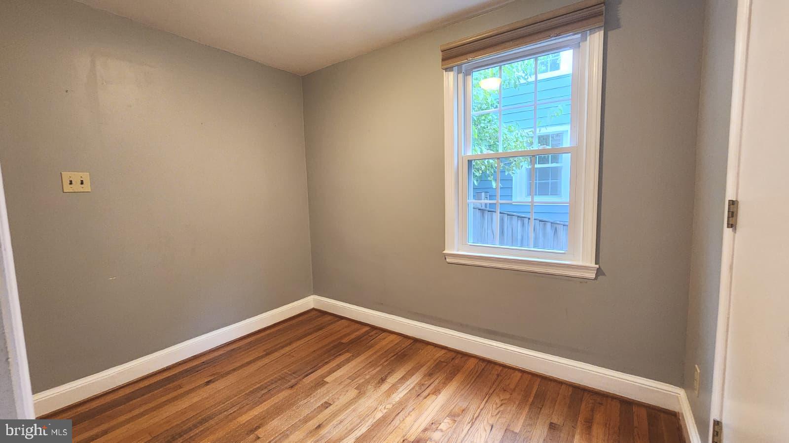 HILLWOOD - Residential Lease