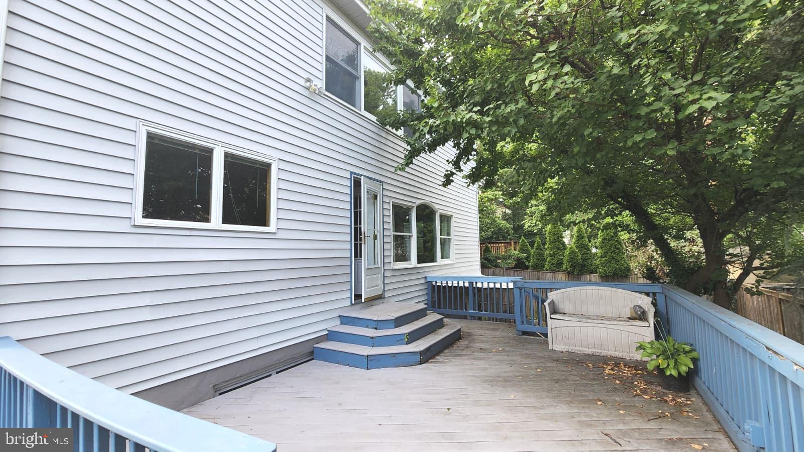 HILLWOOD - Residential Lease