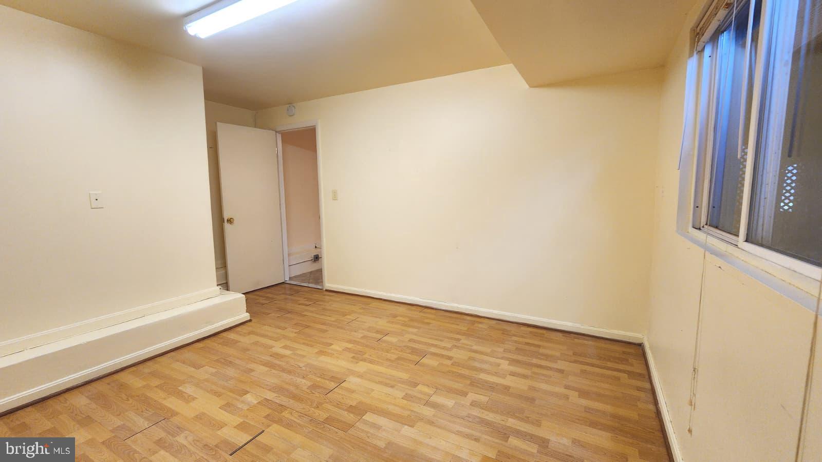 HILLWOOD - Residential Lease