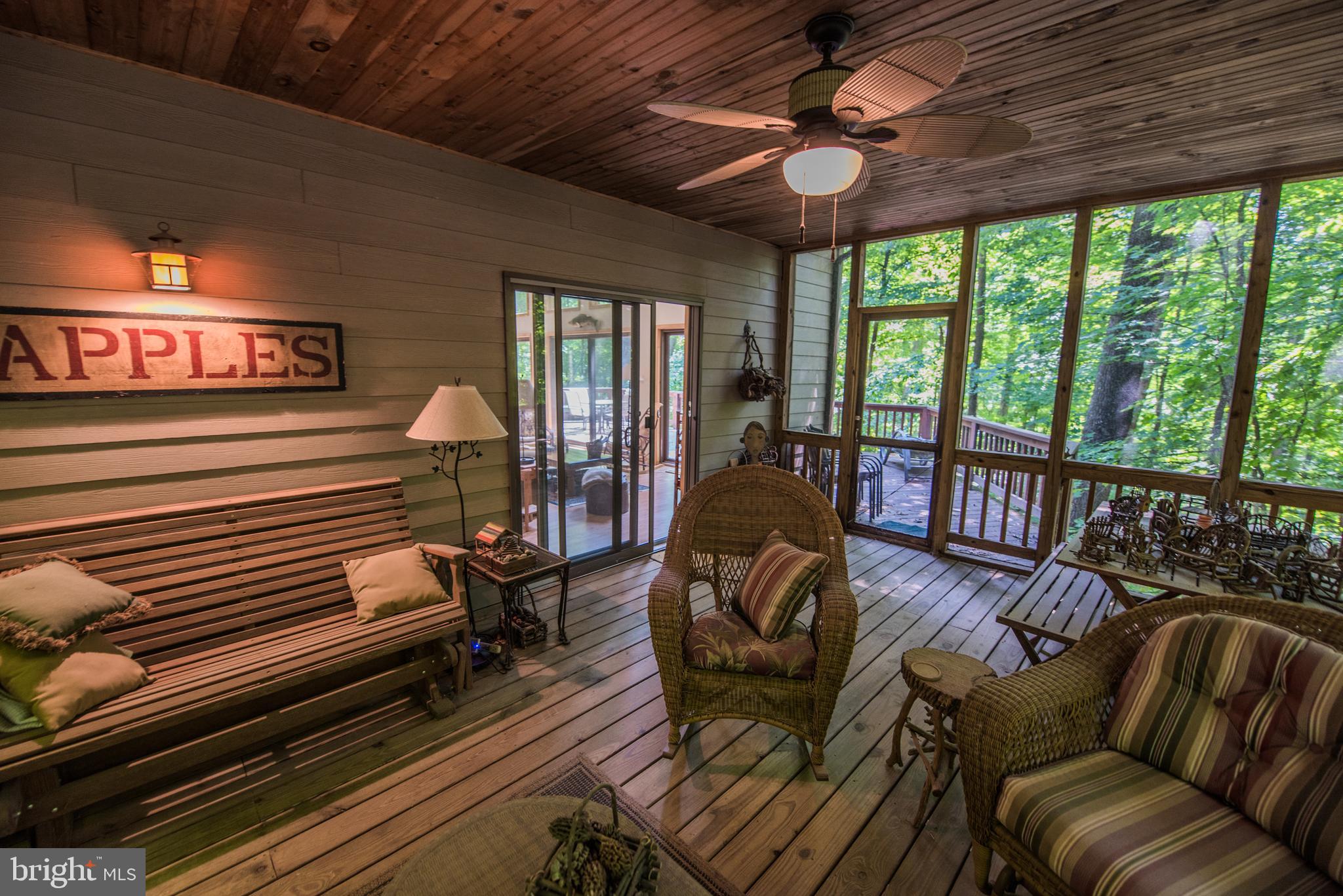 COOLFONT MOUNTAINSIDE - Residential