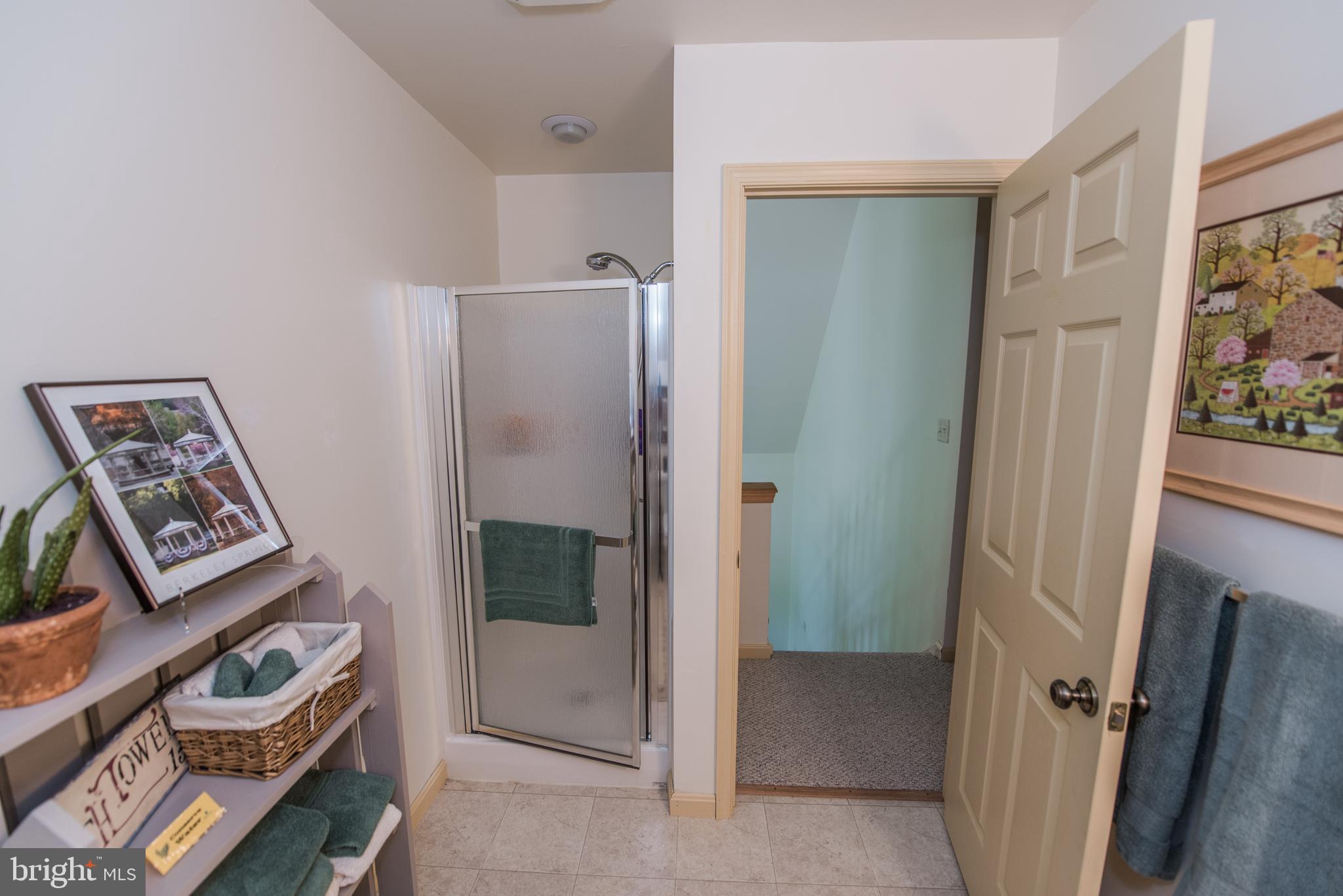 COOLFONT MOUNTAINSIDE - Residential