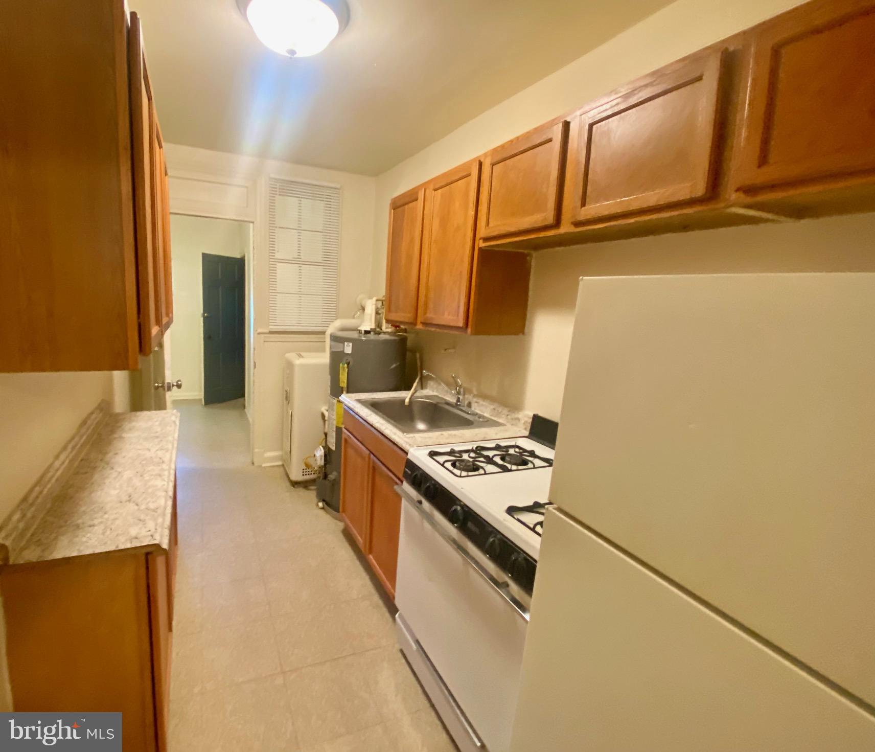 1018 16TH STREET NE