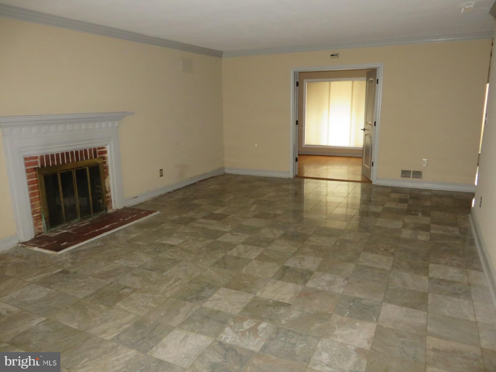 ROCK CREEK KNOLLS - Residential